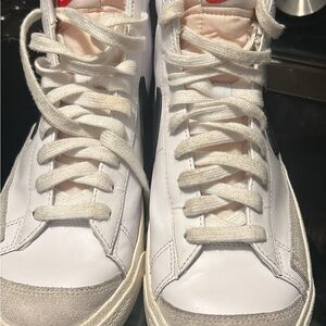 Nike Women's White and Gray High-Top Sneakers